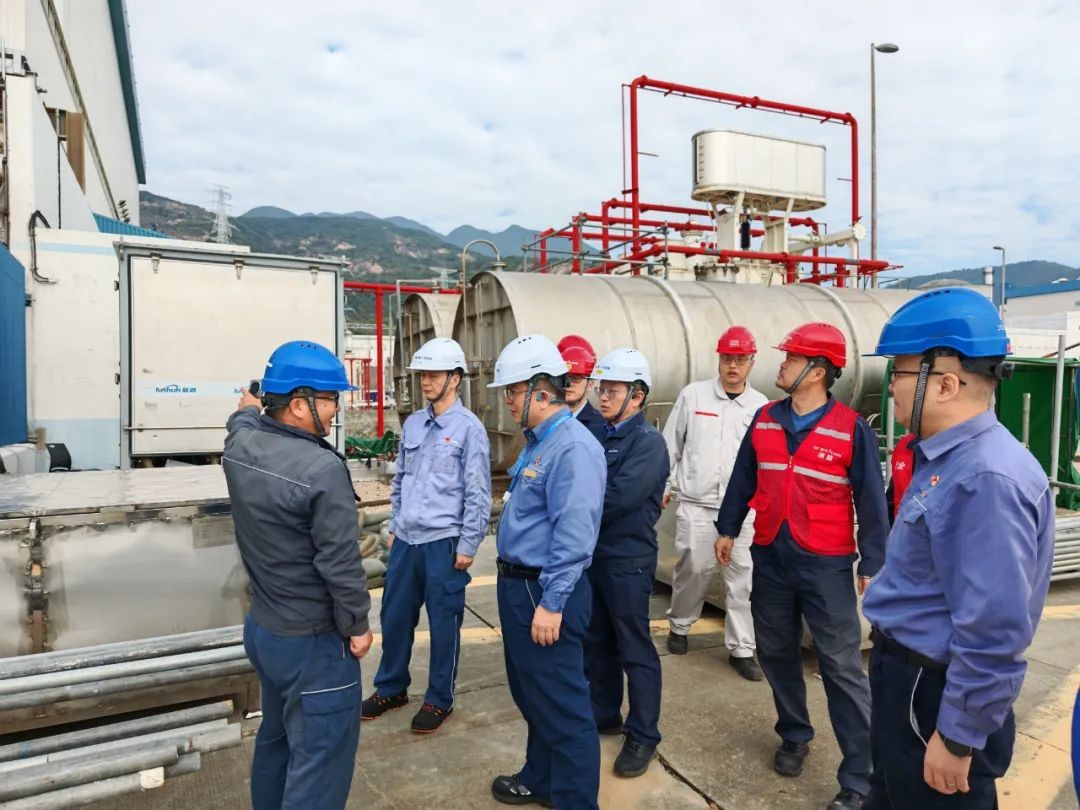 严标准保安全—新疆机场集团运管委开展运输机场跑道表面状况评估专项监察(图1)